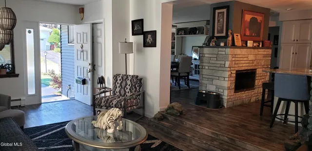 $314,900 | 41 Lee Avenue, Gloversville, NY 12078