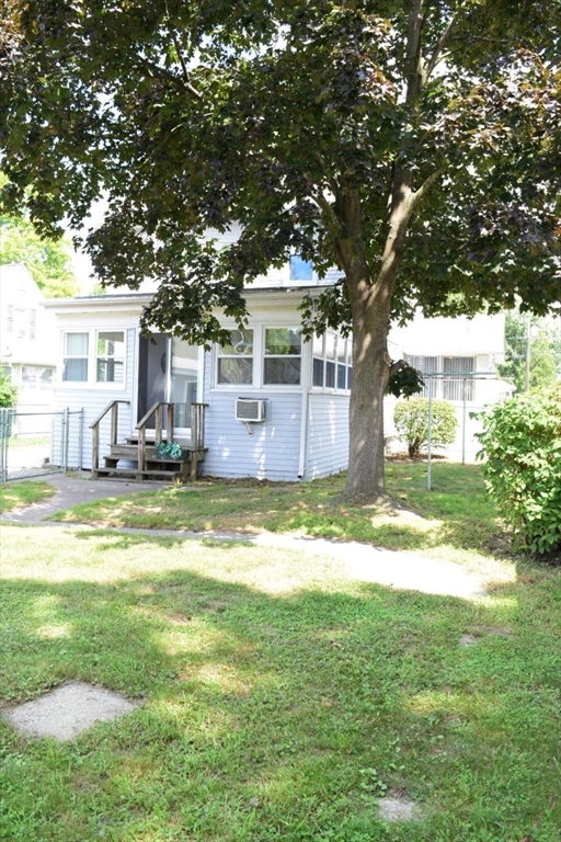 218 Osborne Terrace Springfield, MA 01104 - Photo 23 of 25 Gallery Image 23