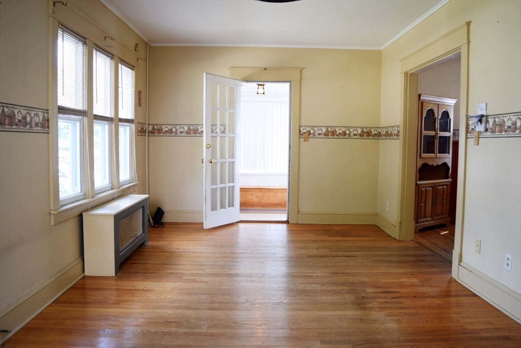 218 Osborne Terrace Springfield, MA 01104 - Photo 5 of 25 Gallery Image 5