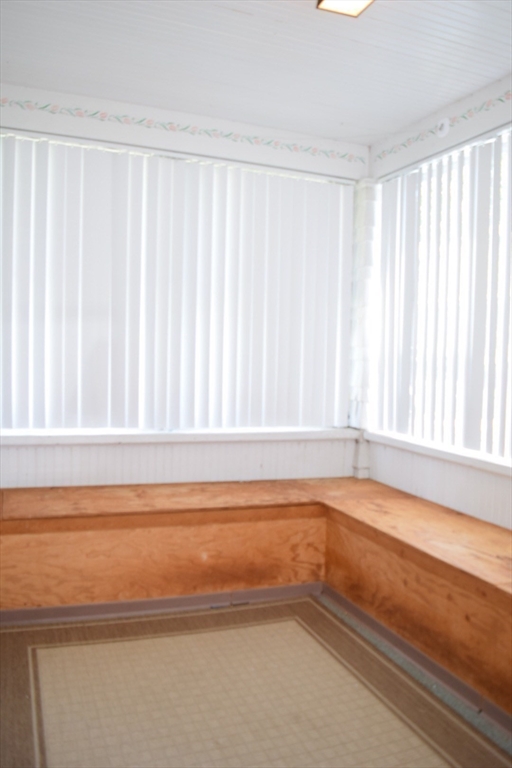 218 Osborne Terrace Springfield, MA 01104 - Photo 6 of 25 Gallery Image 6