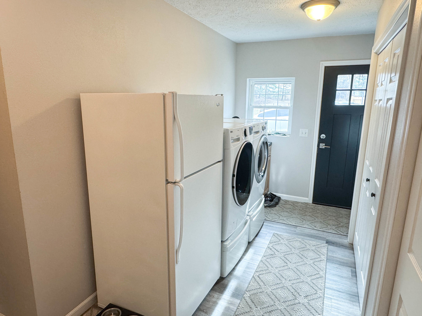 385 Toledo Cemetery Road Cobden, IL 62920 - Photo 38 of 38 a utility room with dryer and washer