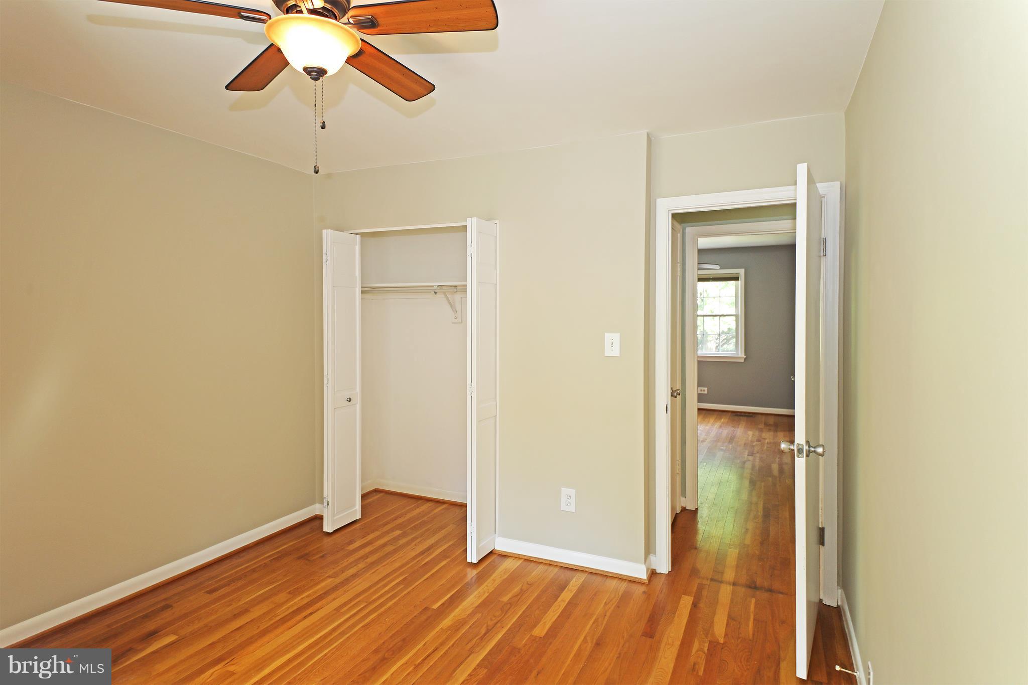 1810 Golf View Court Reston, VA 20190 - Photo 14 of 21 Bedroom