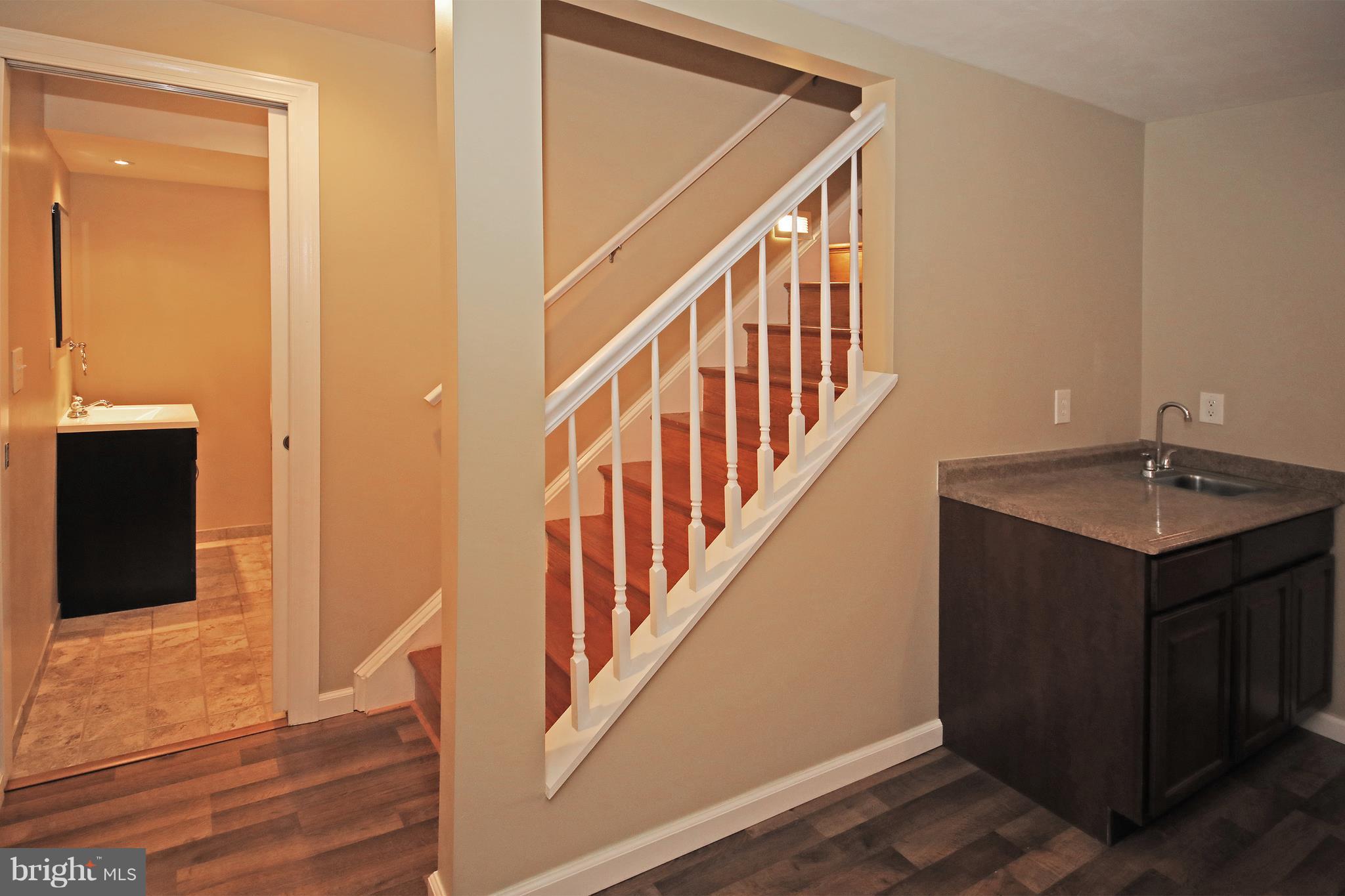 1810 Golf View Court Reston, VA 20190 - Photo 17 of 21 Lower level