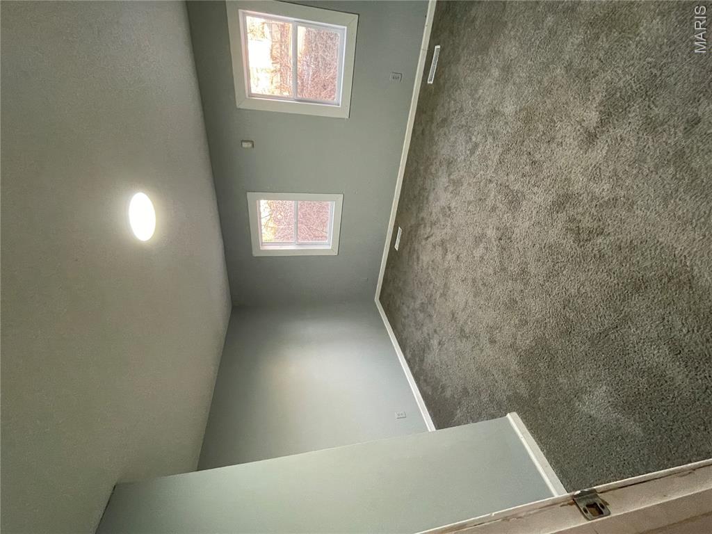 2708 Old Hanley Road St. Louis, MO 63114 - Photo 11 of 32
