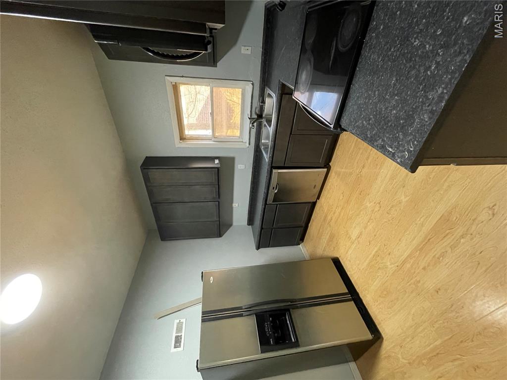 2708 Old Hanley Road St. Louis, MO 63114 - Photo 14 of 32