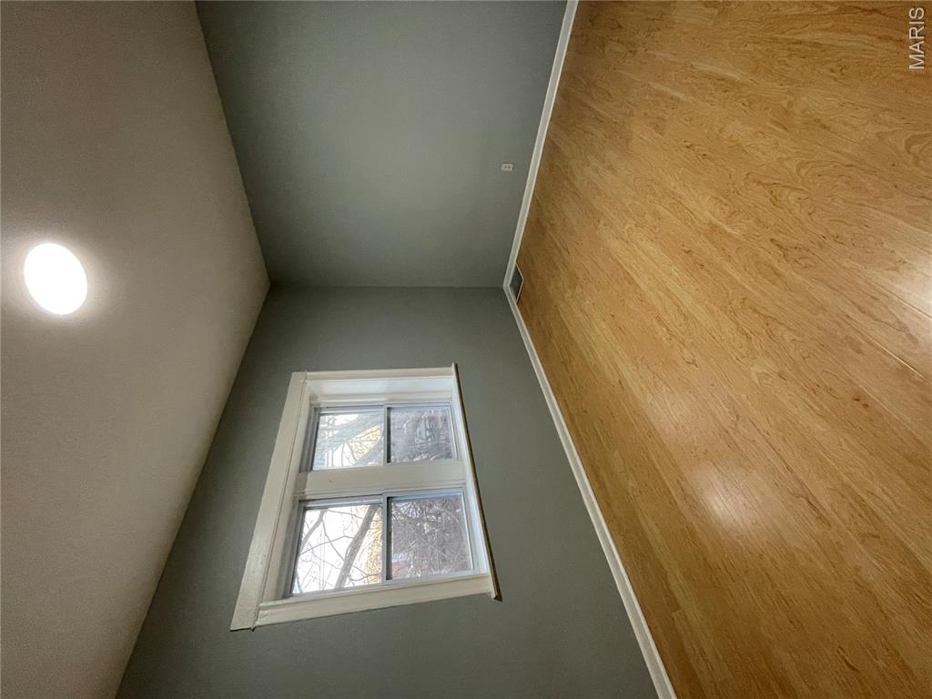2708 Old Hanley Road St. Louis, MO 63114 - Photo 17 of 32