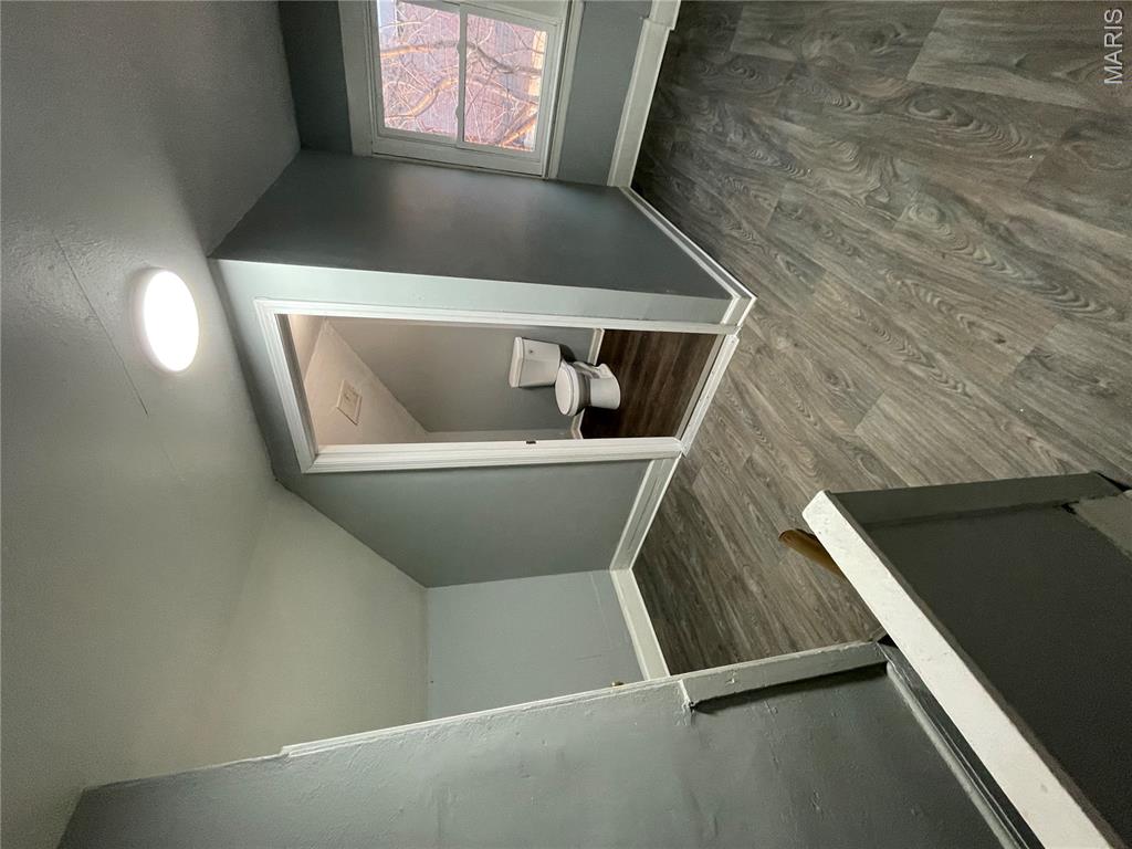 2708 Old Hanley Road St. Louis, MO 63114 - Photo 19 of 32