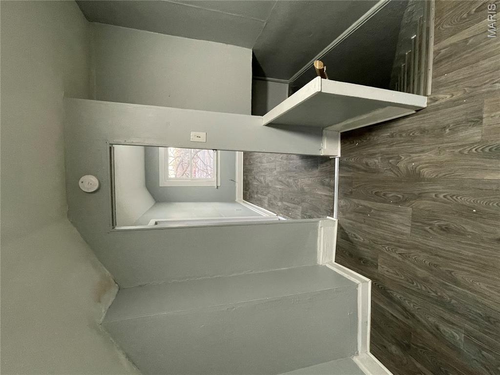 2708 Old Hanley Road St. Louis, MO 63114 - Photo 23 of 32