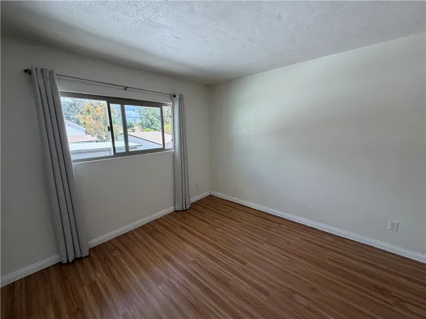 $1,995 | 1330 West Lambert Road, La Habra, CA 90631