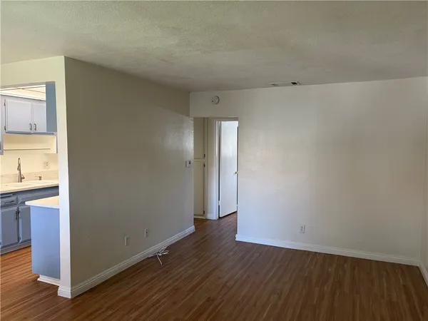 $1,995 | 1330 West Lambert Road, La Habra, CA 90631