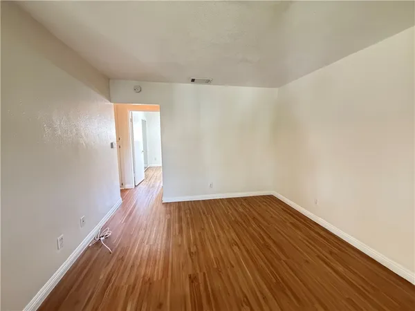 $1,995 | 1330 West Lambert Road, La Habra, CA 90631