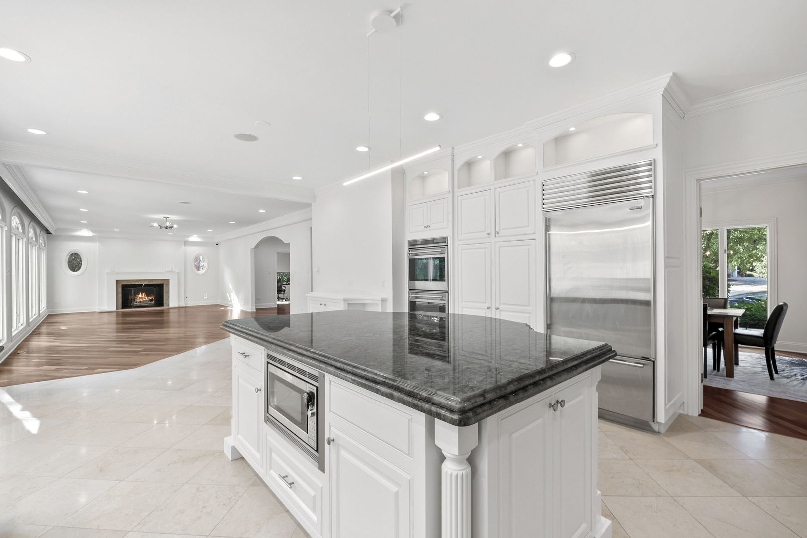 6447 Manor Drive Burr Ridge, IL 60527 - Photo 21 of 48 Gallery Image 21