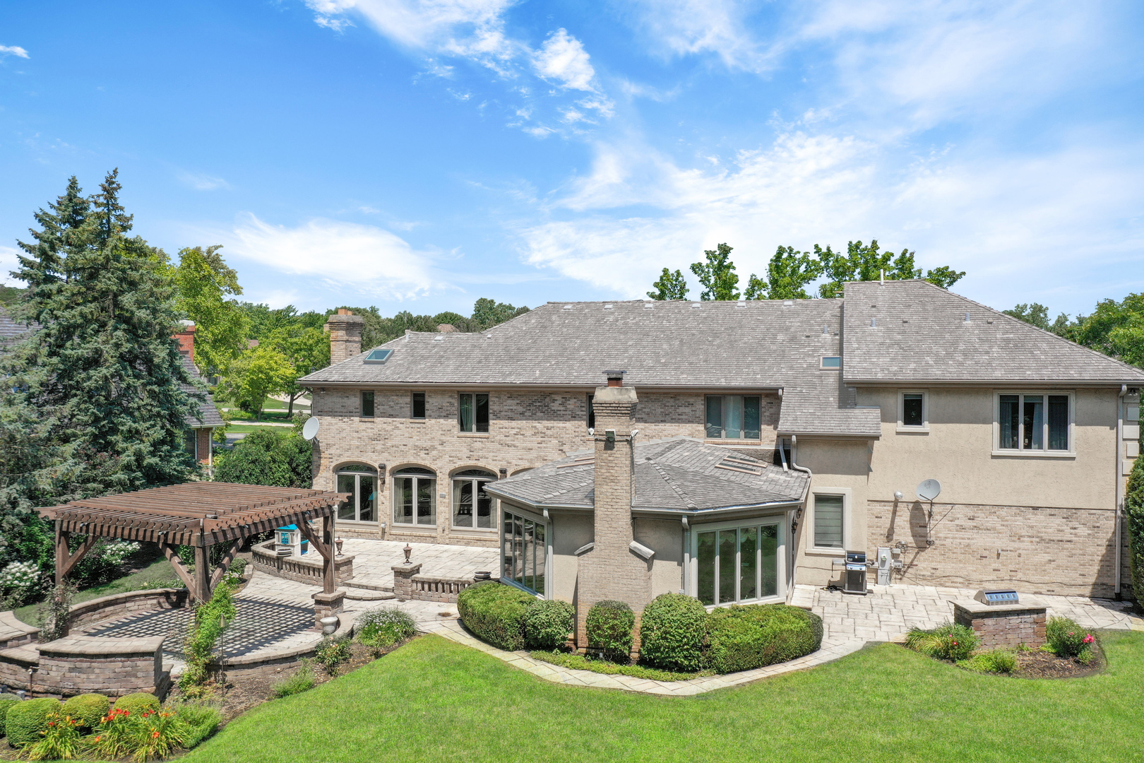 6447 Manor Drive Burr Ridge, IL 60527 - Photo 4 of 48 Gallery Image 4