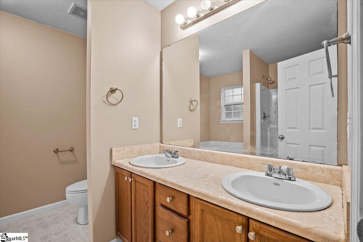 112 Stevens Court Pelzer, SC 29669 - Photo 12 of 25 Gallery Image 12