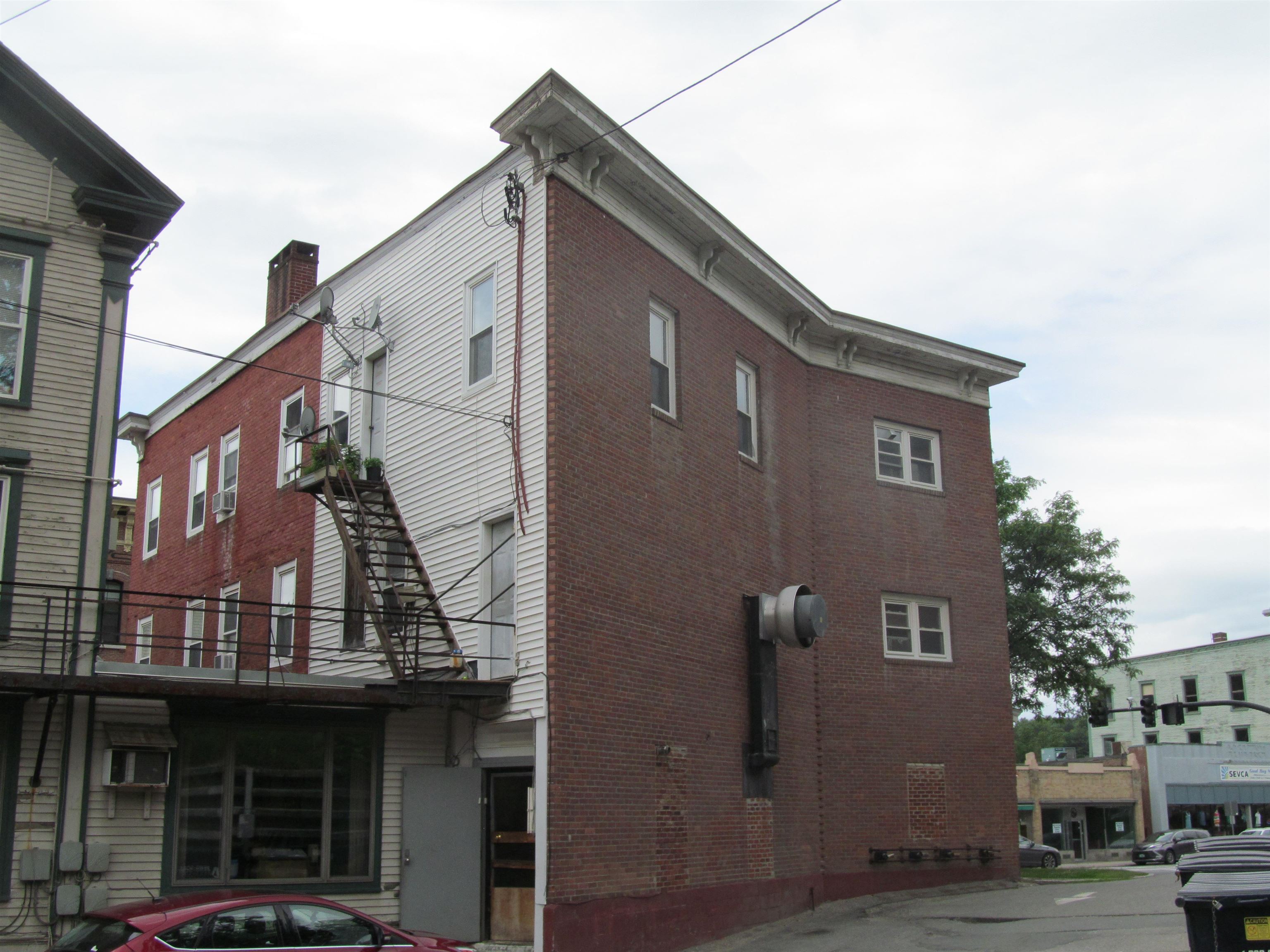 40 Main Street Springfield, VT 05156 - Photo 2 of 13