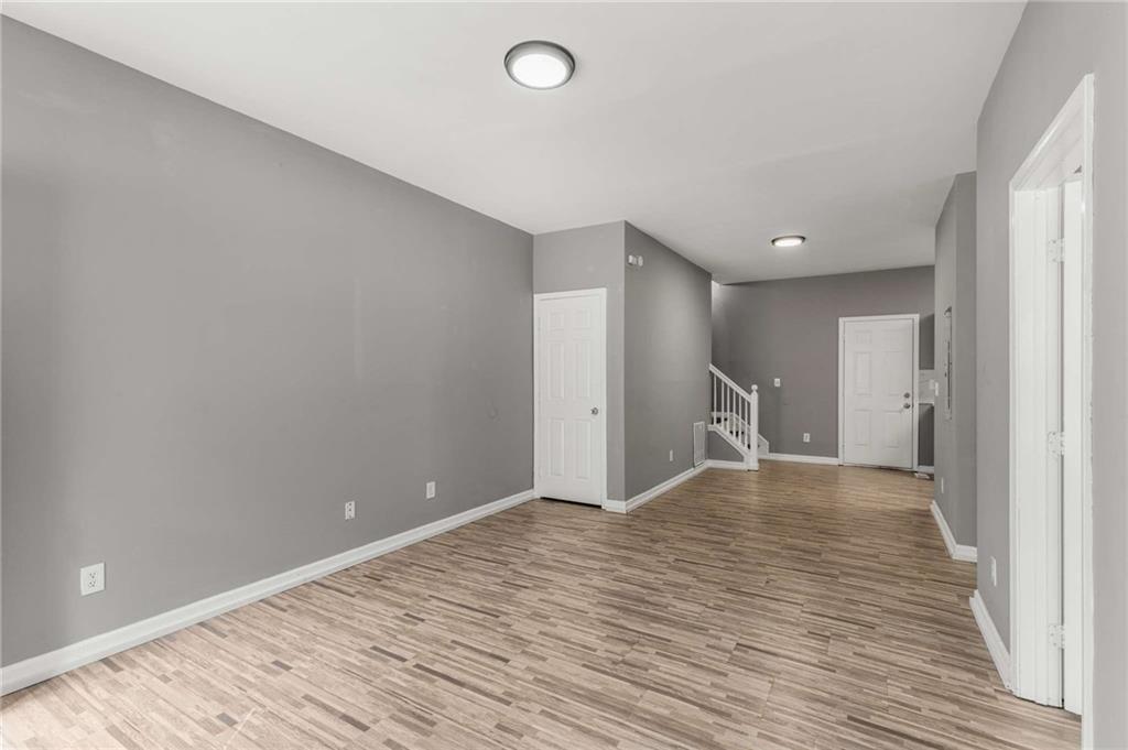 2351 Perry Boulevard Northwest Atlanta, GA 30318 - Photo 5 of 32