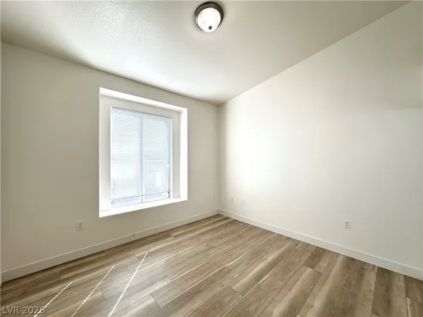 $1,590 | 2305 West Horizon Ridge Parkway, Unit 522, Henderson, NV 89052