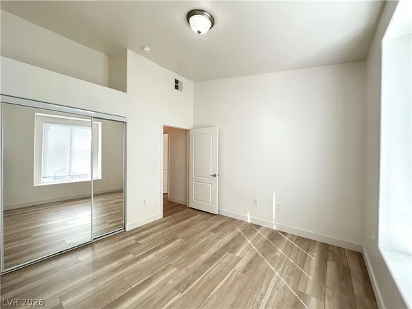 $1,590 | 2305 West Horizon Ridge Parkway, Unit 522, Henderson, NV 89052