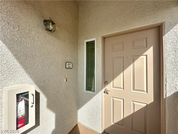 $1,590 | 2305 West Horizon Ridge Parkway, Unit 522, Henderson, NV 89052