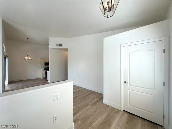 $1,590 | 2305 West Horizon Ridge Parkway, Unit 522, Henderson, NV 89052
