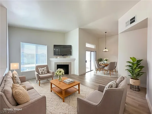 $1,590 | 2305 West Horizon Ridge Parkway, Unit 522, Henderson, NV 89052