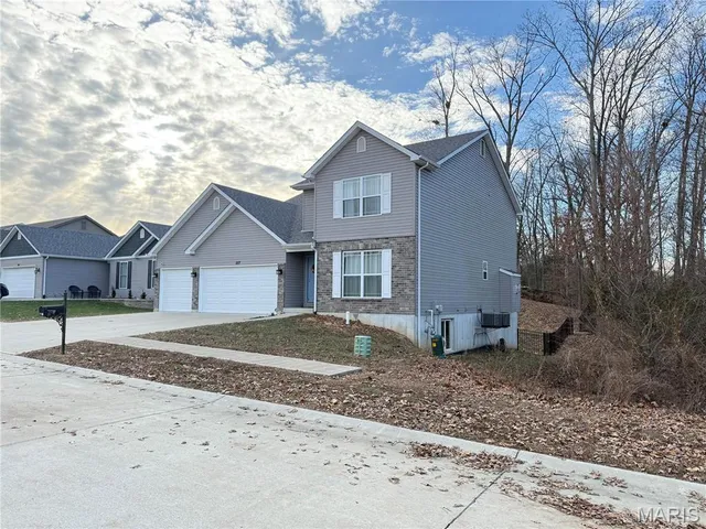 $394,500 | 1117 Austin Drive, Herculaneum, MO 63048