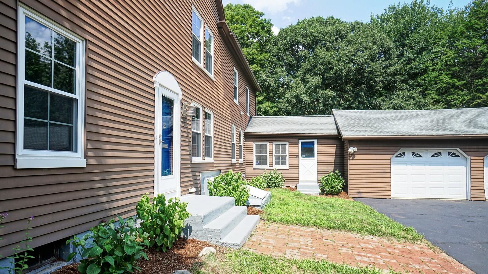 118 Dennett Road Kittery, ME 03904 - Photo 5 of 76 DSC03010
