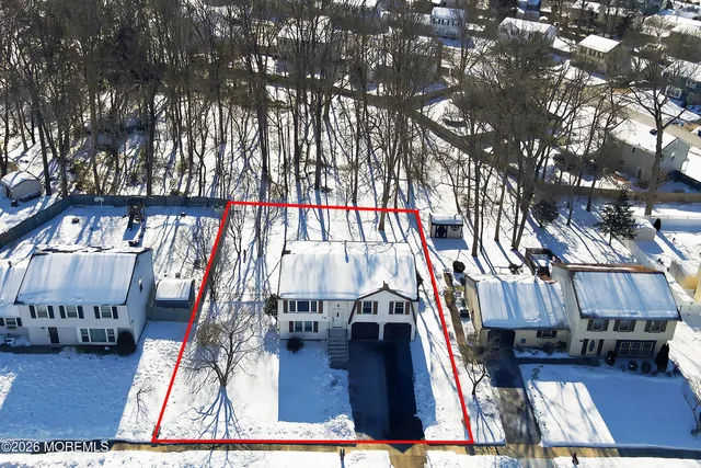 $495,000 | 15 Standish Drive, Howell, NJ 07731