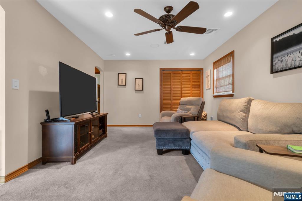 114 Lopez Road Cedar Grove, NJ 07009 - Photo 20 of 40 Gallery Image 20