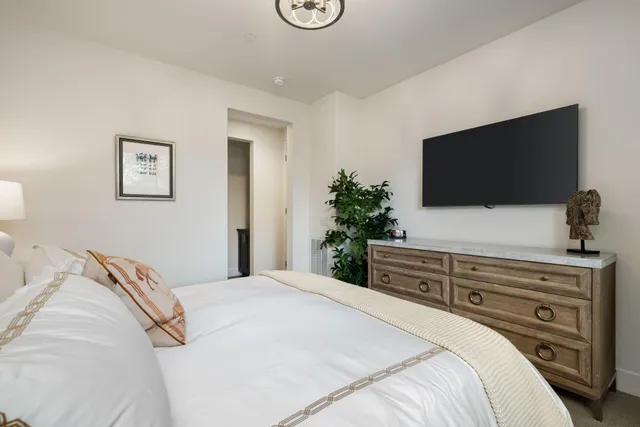 a view of walk in closet