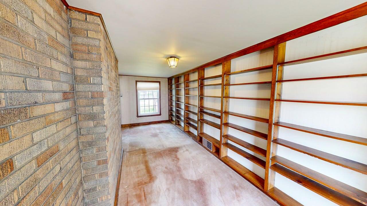 247 South Ardmore Road Columbus, OH 43209 - Photo 8 of 55 247 S Ardmore3