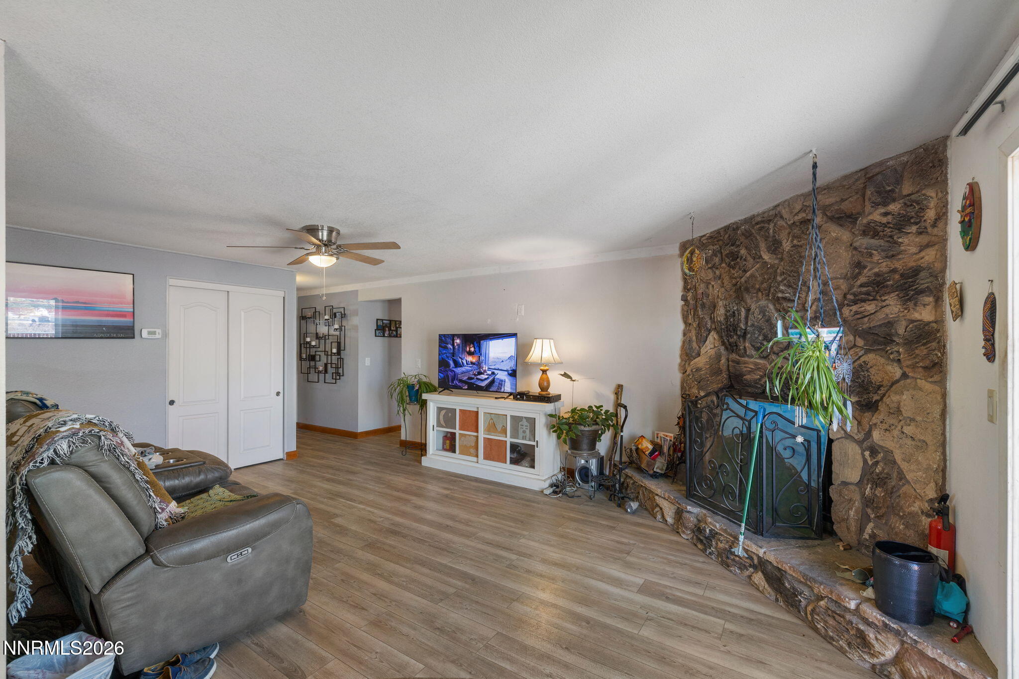 2265 Dakota Way Reno, NV 89506 - Photo 16 of 27 13-web-or-mls-IMG_3336