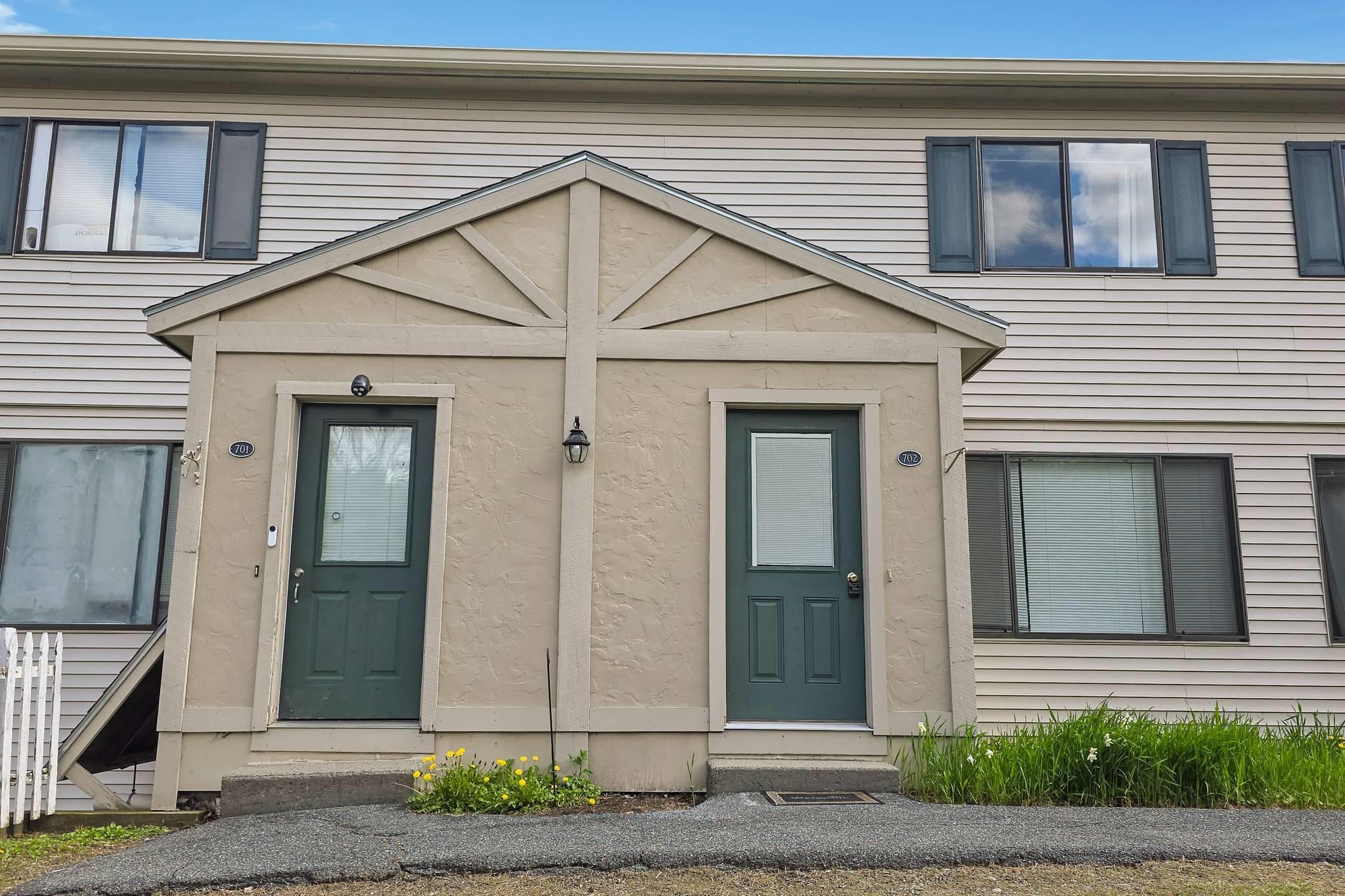 133 Colonial Drive, Unit 702 Hartford, VT 05001 - Photo 2 of 20
