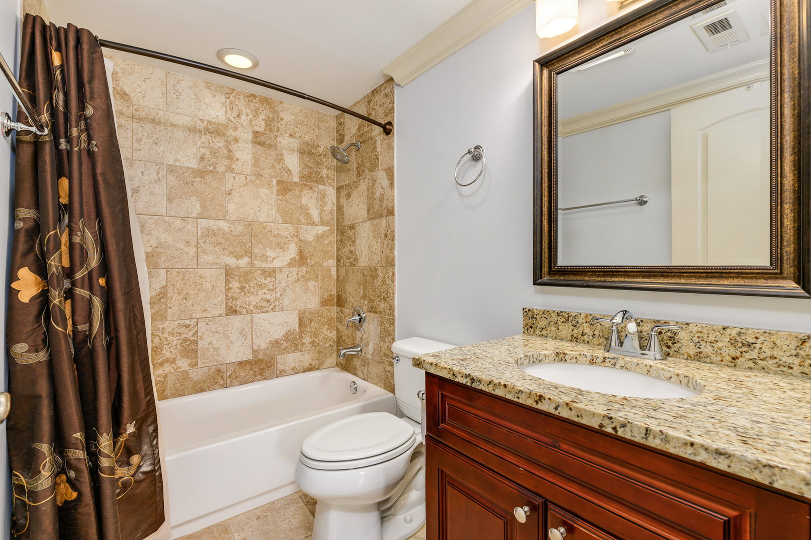 8626 East Prairie Road Skokie, IL 60076 - Photo 13 of 25 Gallery Image 13