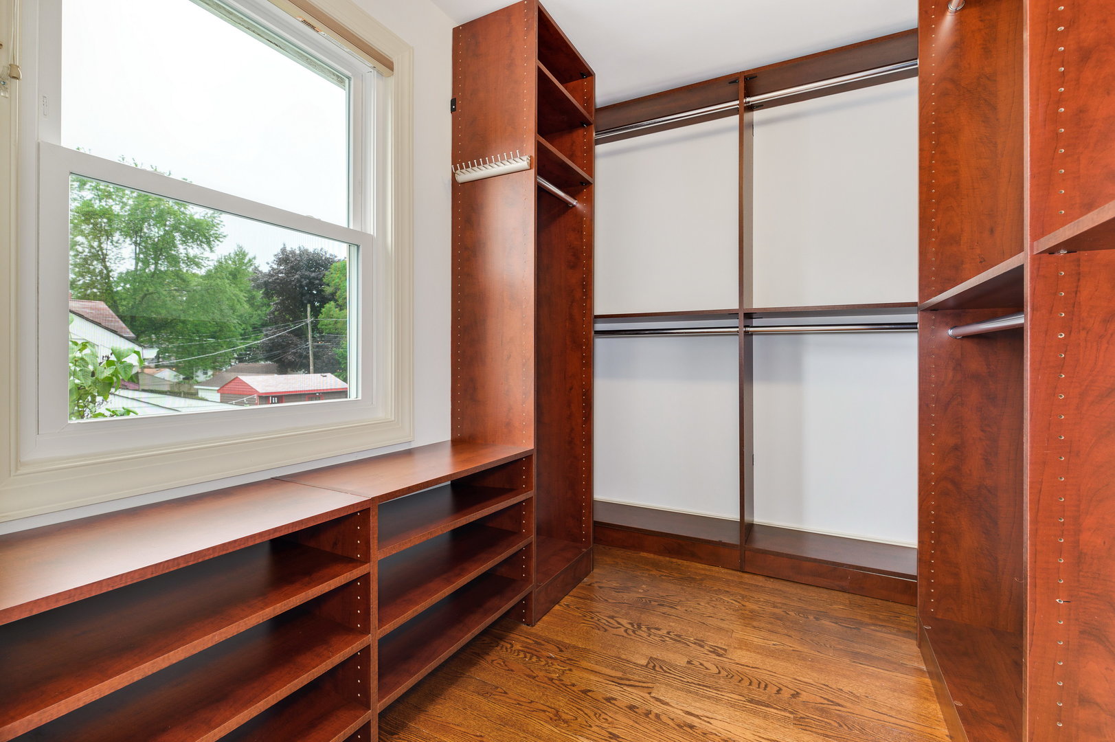 8626 East Prairie Road Skokie, IL 60076 - Photo 14 of 25 Gallery Image 14