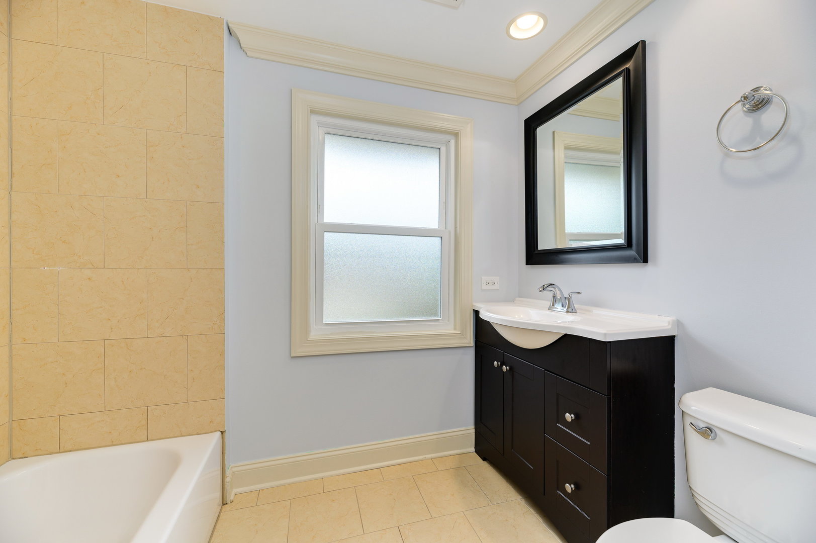 8626 East Prairie Road Skokie, IL 60076 - Photo 17 of 25 Gallery Image 17