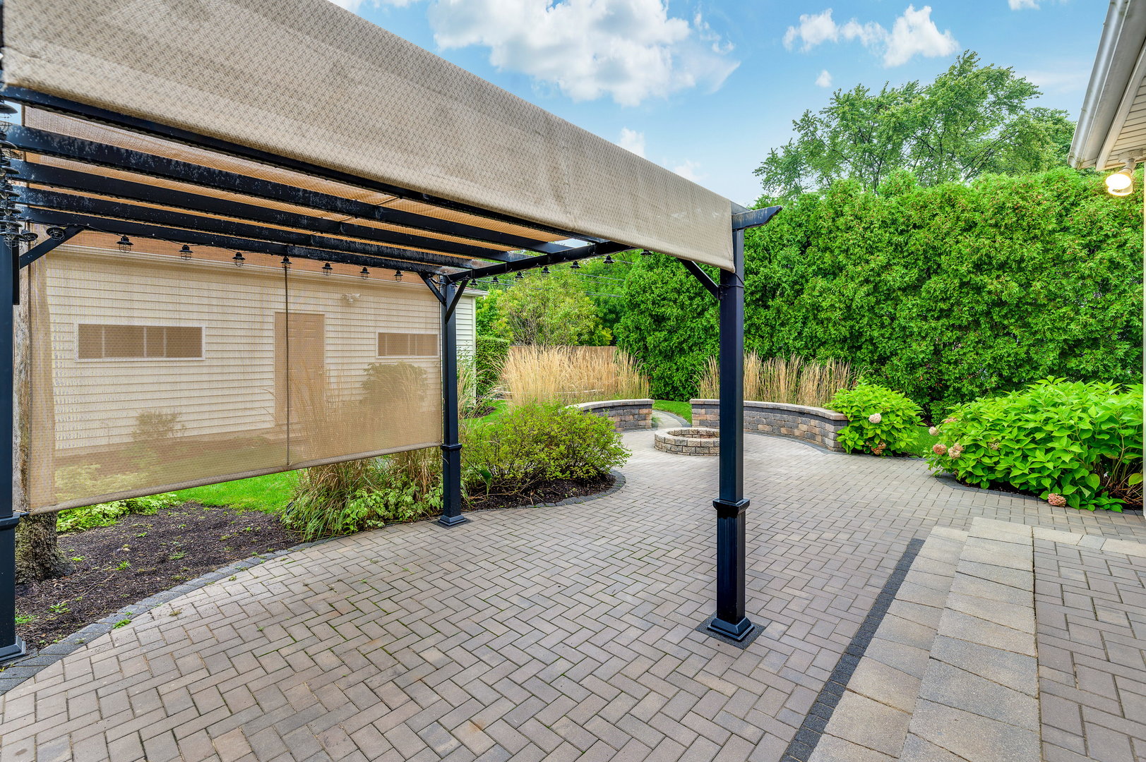 8626 East Prairie Road Skokie, IL 60076 - Photo 20 of 25 Gallery Image 20