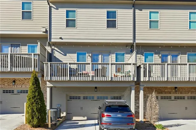 $689,000 | 1910 Skyfall Circle, Atlanta, GA 30319