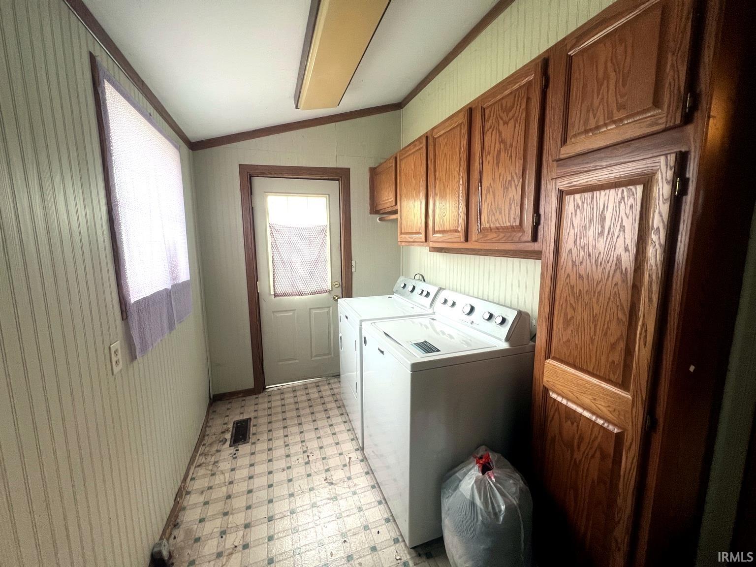 15 North Holman Street Peru, IN 46970 - Photo 7 of 32