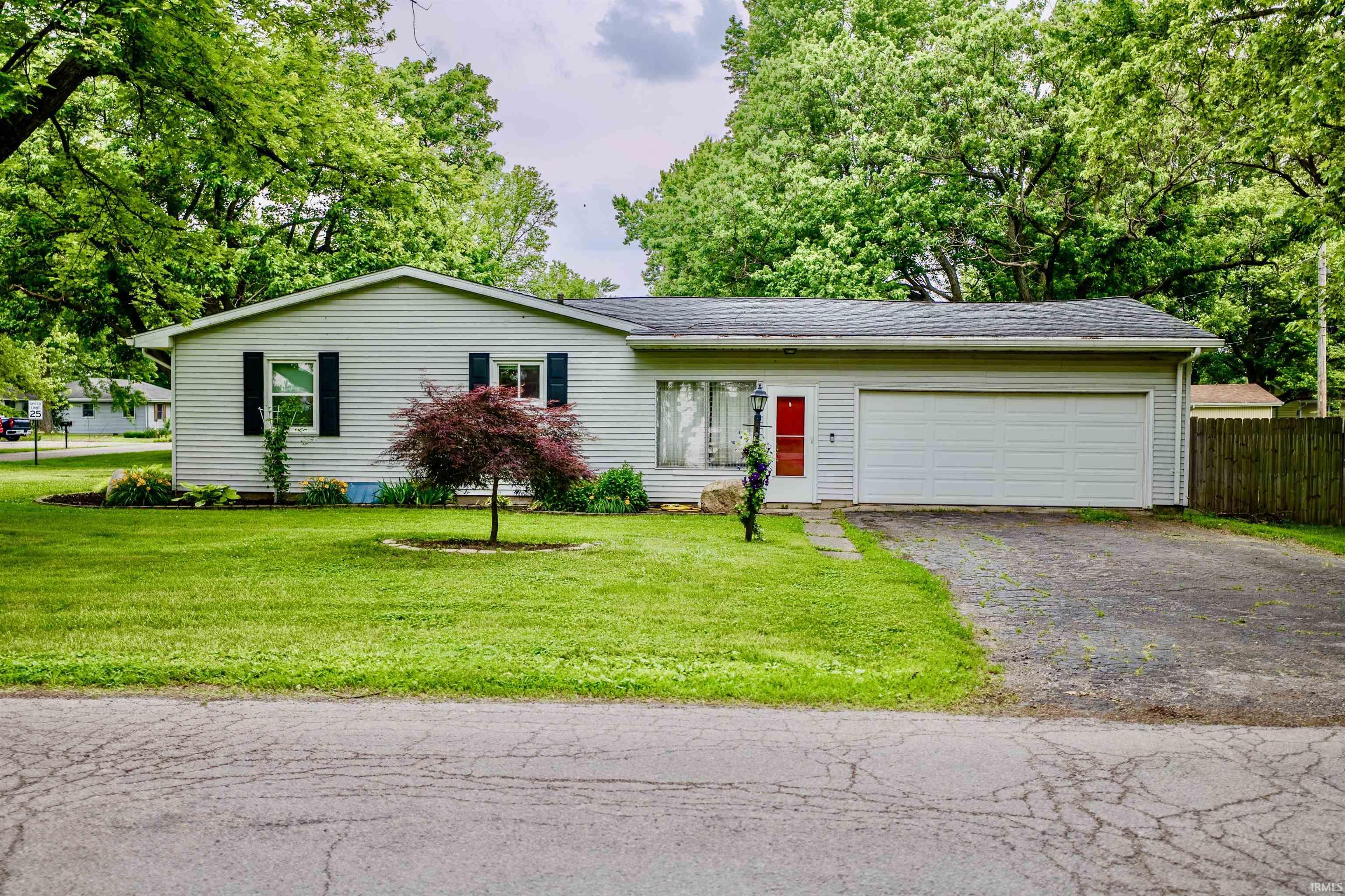 602 North Metts Street Ossian, IN 46777 - Photo 1 of 33