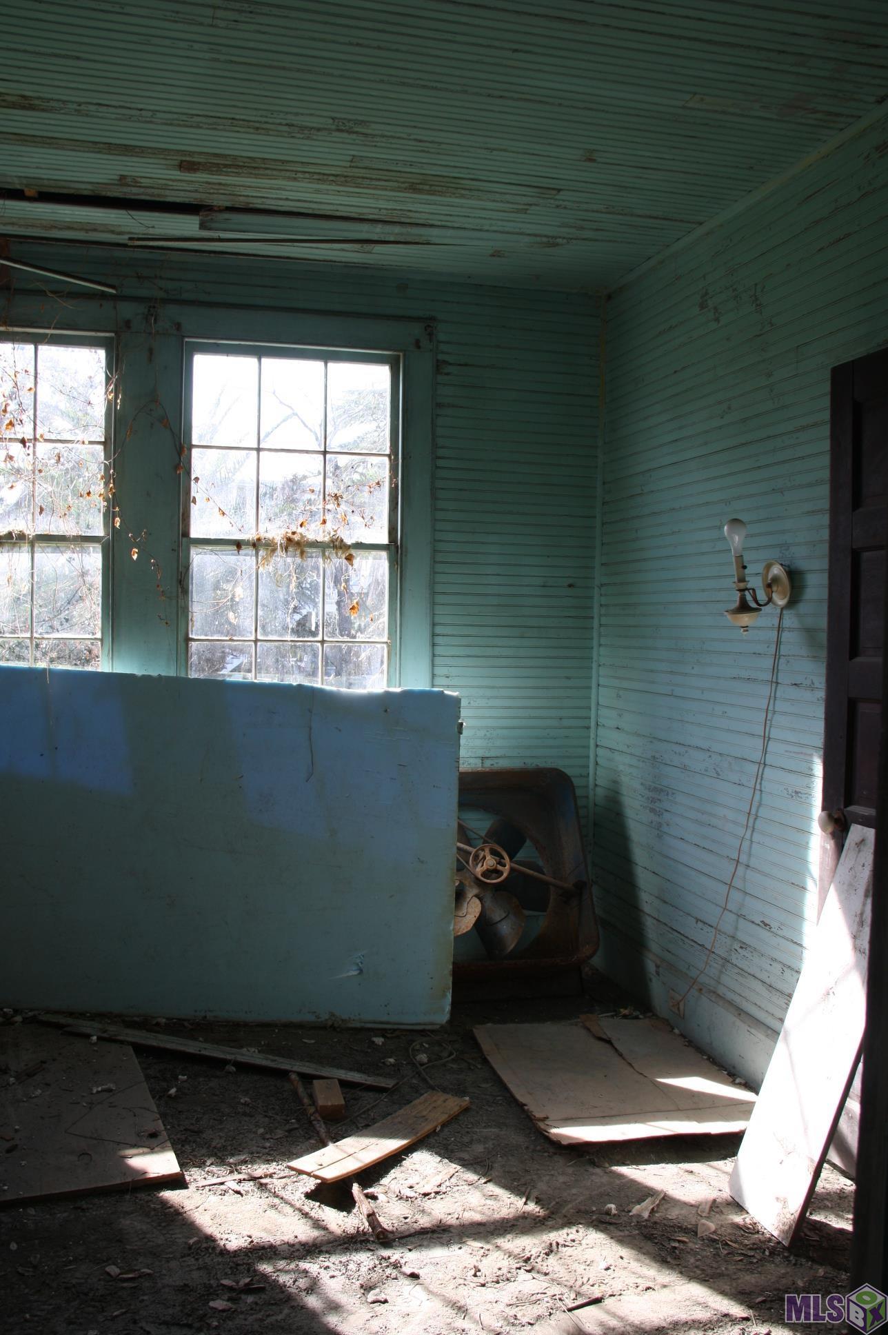 212 Medical Lane Grand Isle, LA 70358 - Photo 9 of 18