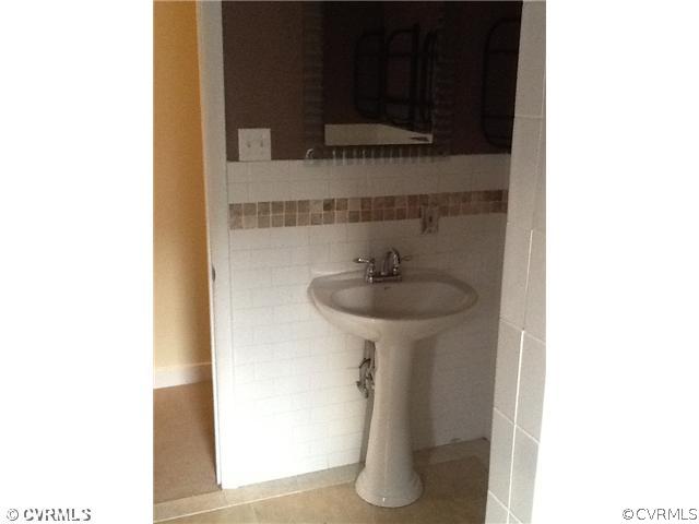 519 Queensway Road Richmond, VA 23236 - Photo 12 of 14 Interior Space/Layout