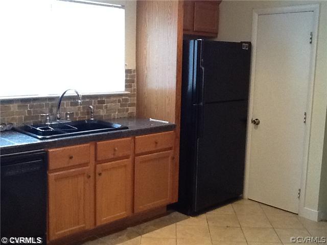 519 Queensway Road Richmond, VA 23236 - Photo 3 of 14 Interior Space/Layout
