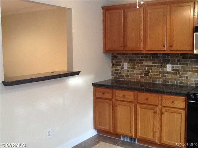 519 Queensway Road Richmond, VA 23236 - Photo 4 of 14 Interior Space/Layout