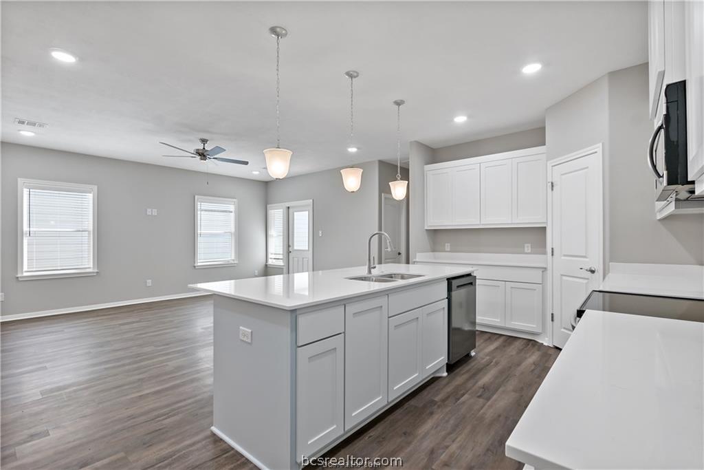 2521 Shady Rte Lane Bryan, TX 77803 - Photo 15 of 30