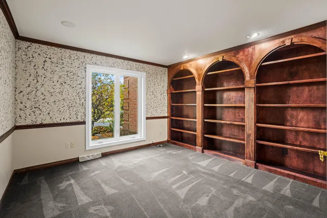 $999,500 | 19770 Foxkirk Court, Brookfield, WI 53045