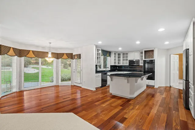 $999,500 | 19770 Foxkirk Court, Brookfield, WI 53045