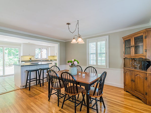 85 Mayo Road Wellesley, MA 02482 - Photo 11 of 19