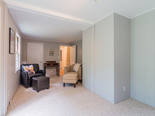 85 Mayo Road Wellesley, MA 02482 - Photo 5 of 19