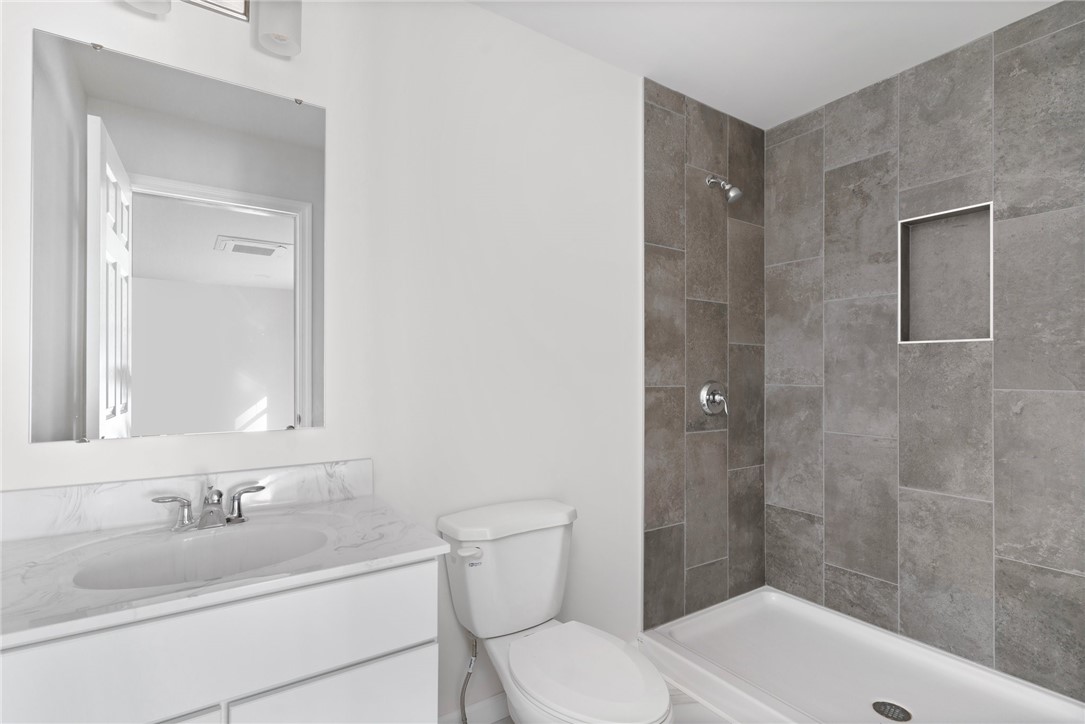 24 Wanda Street, Unit B Narragansett, RI 02882 - Photo 6 of 17